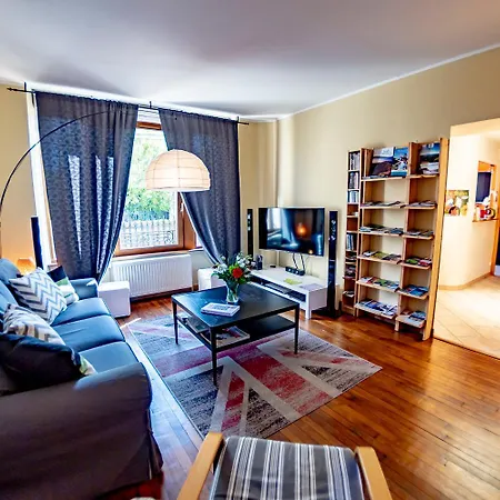 L'enchantraine - Confort Et Tarif Inclus - Spacieux Et Accueillant Sur * Épinal